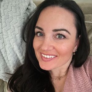 Meet your Posher, Raven